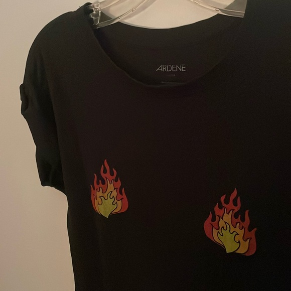 Graphic Tee - Picture 2 of 3